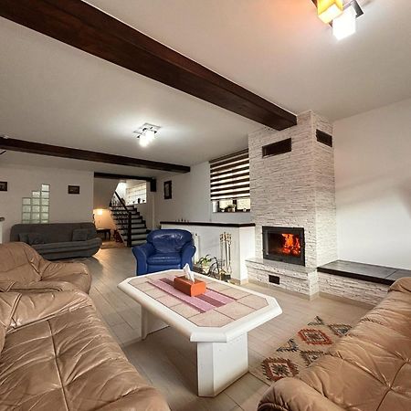 Skyline Villa อาซูกา ภายนอก รูปภาพ